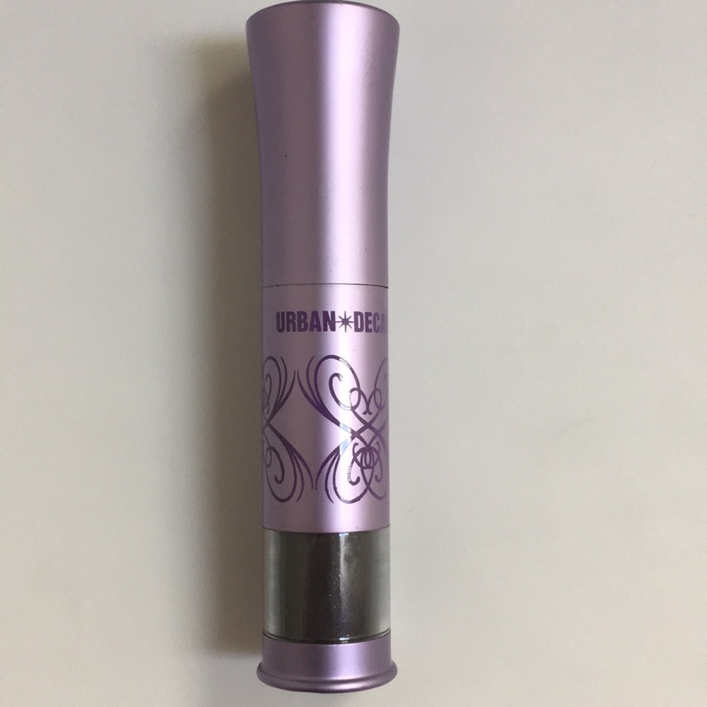 Urban Decay Loose Pigment Eyeshadow in Rockstar
